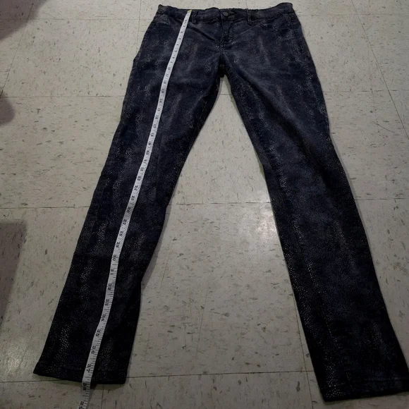 Calvin Klein | Grey Snake Skin Pattern Women's Jeans - Picture 11 of 12